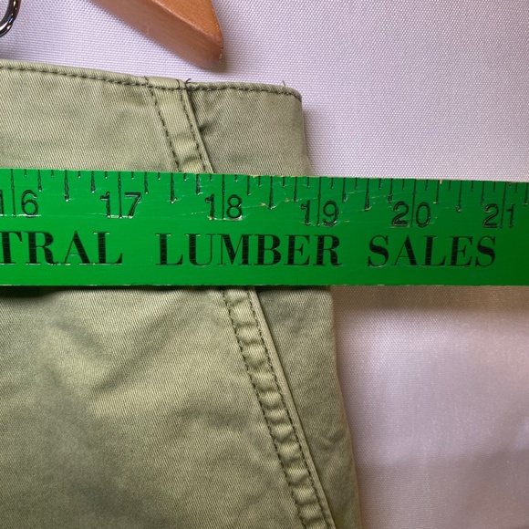 NWT BP sage green cargo pants sz 16 - Picture 10 of 12